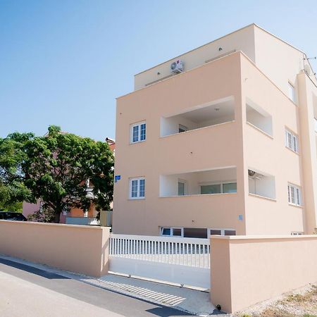 Apartments Sandrina Врси Экстерьер фото