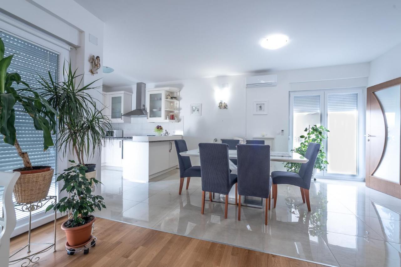 Apartments Sandrina Врси Экстерьер фото
