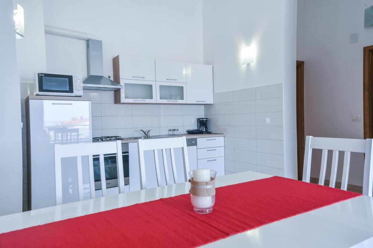 Apartments Sandrina Врси Экстерьер фото