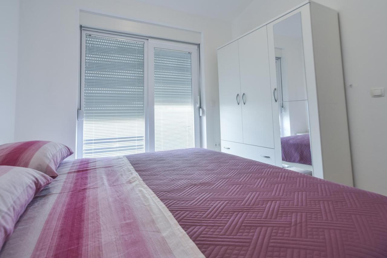 Apartments Sandrina Врси Экстерьер фото