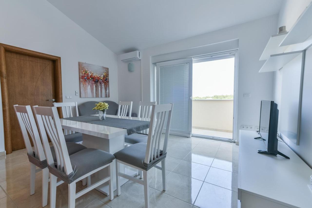 Apartments Sandrina Врси Экстерьер фото