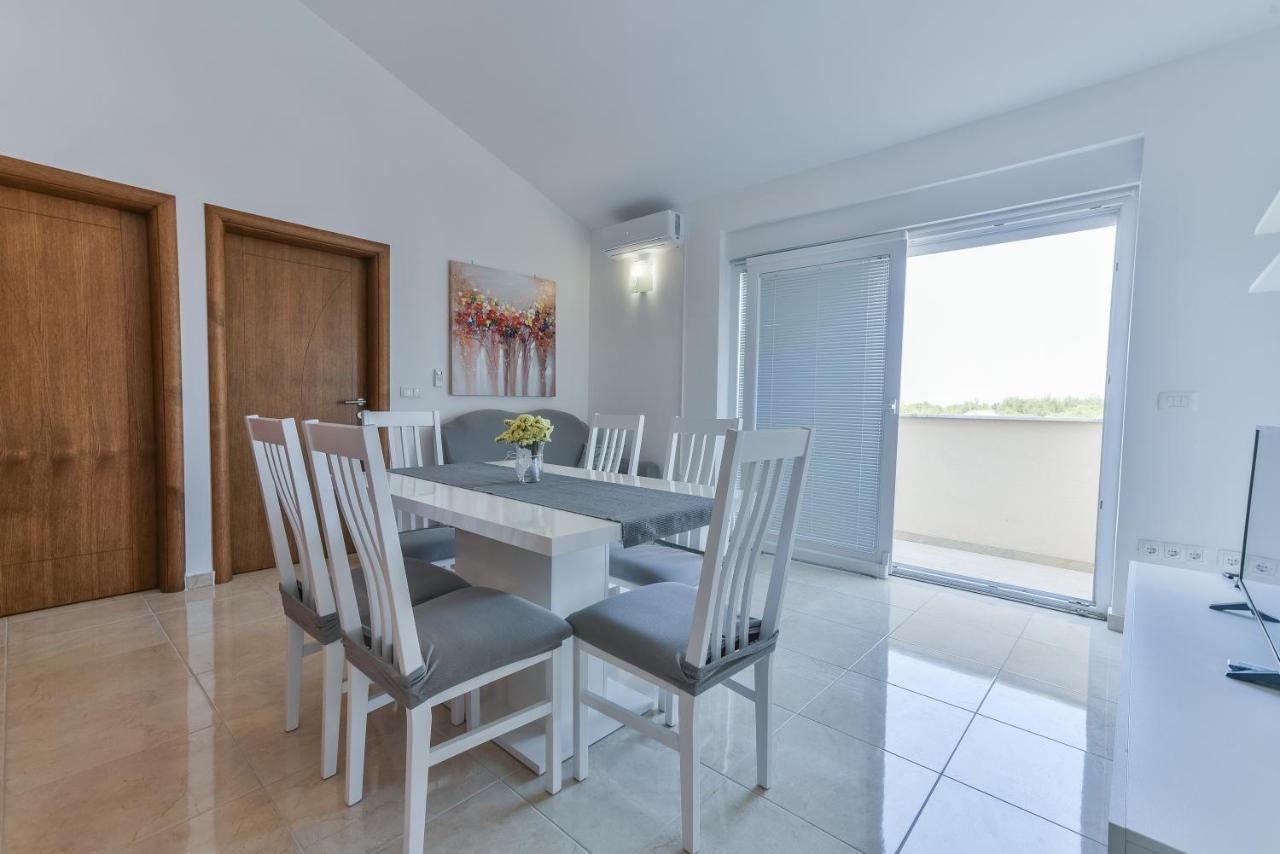 Apartments Sandrina Врси Экстерьер фото
